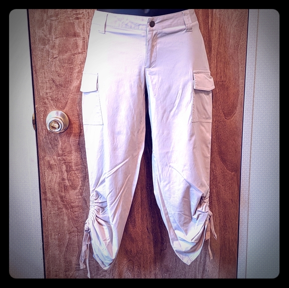 Wet Seal Pants - Wet Seal, Made In USA, Y2K Vintage, Ruched Hem Khaki Capri Pants, Size 5